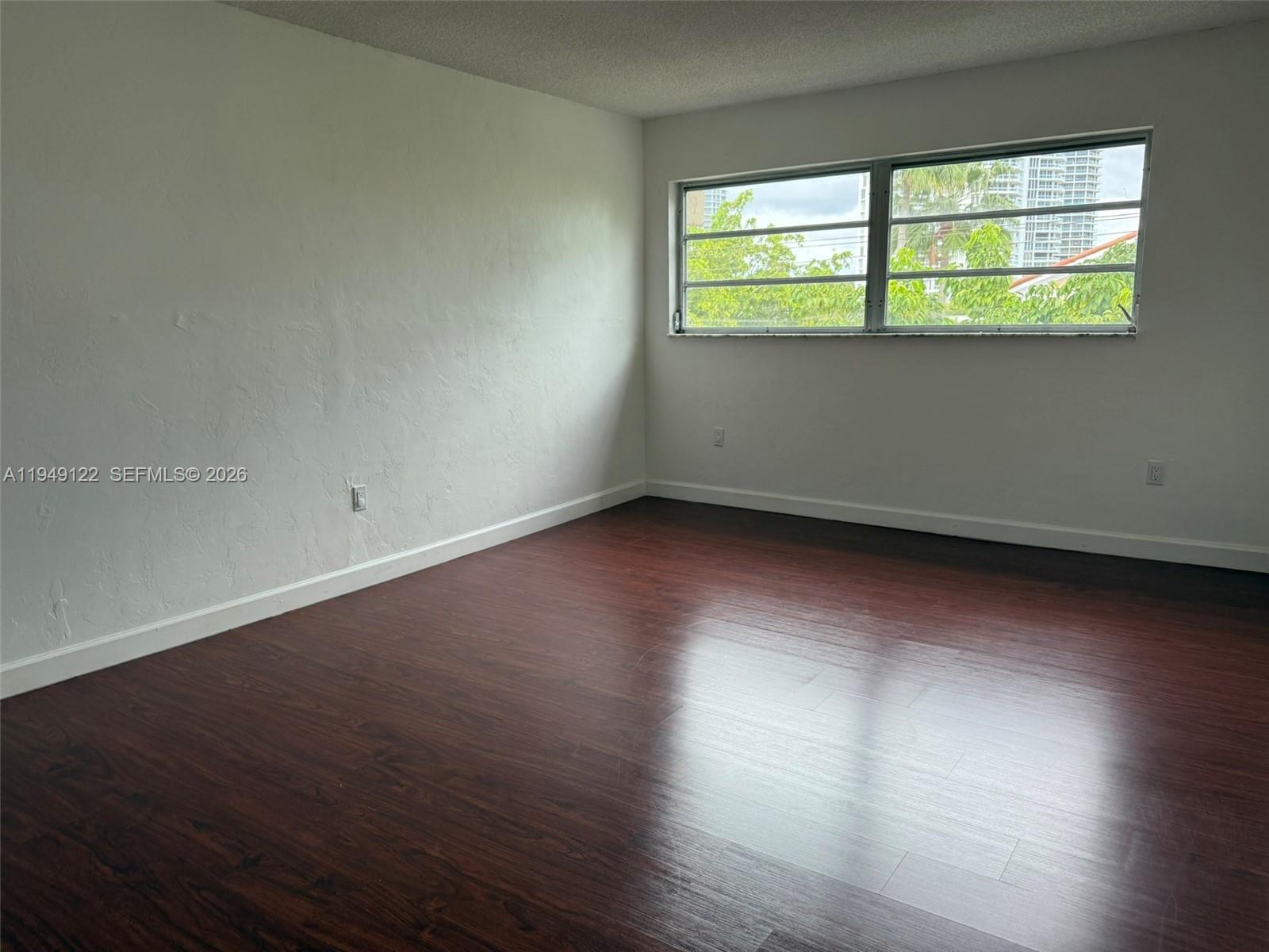 3860 NE 170th St #412 North Miami Beach, FL 33160