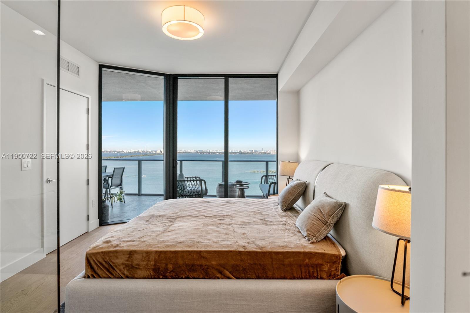 700 NE 24th St #2602 Miami, FL 33137