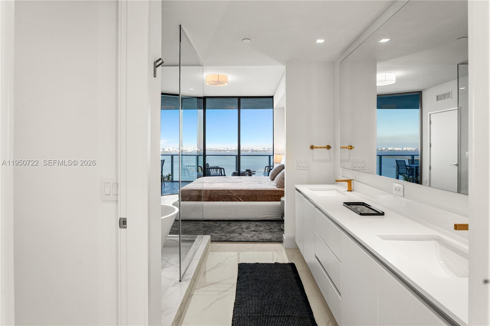 700 NE 24th St #2602 Miami, FL 33137