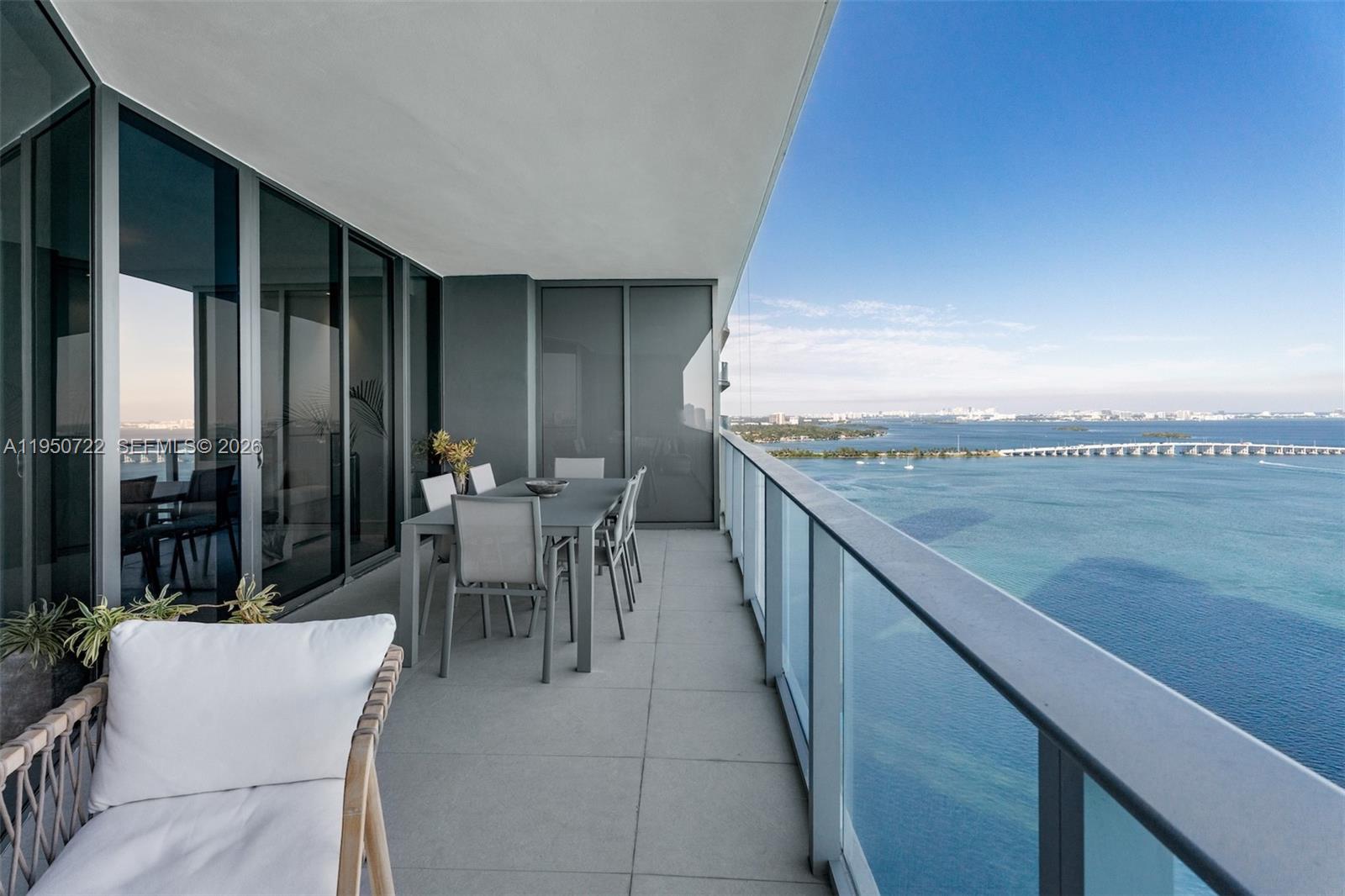 700 NE 24th St #2602 Miami, FL 33137