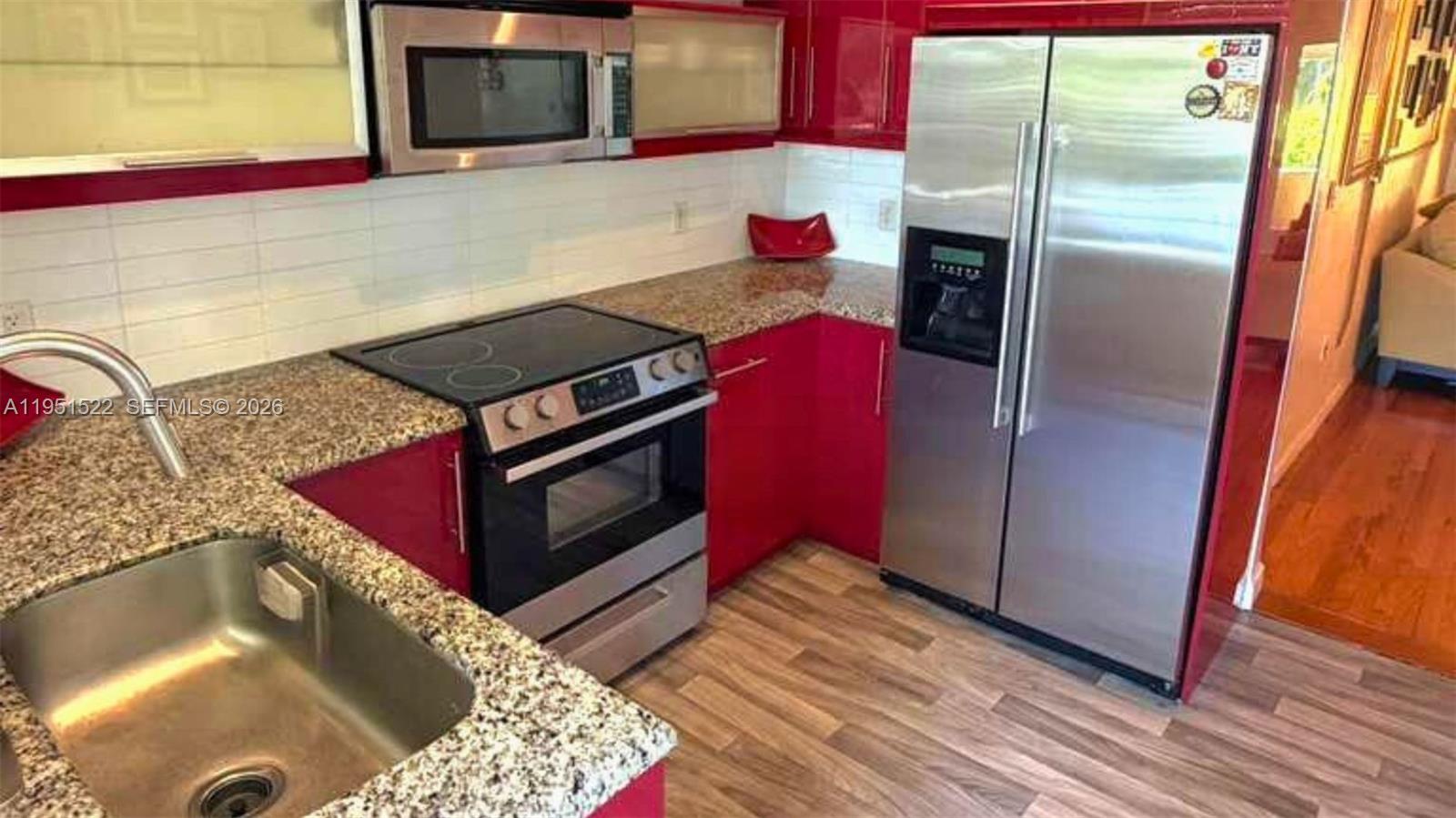 20 Park Dr #7 Bal Harbour, FL 33154