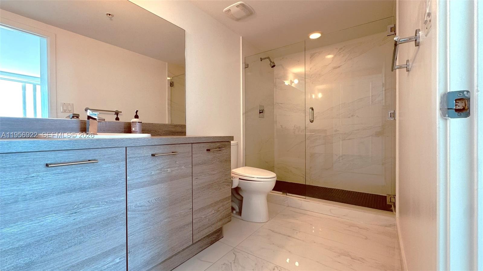 image 400 Sunny Isles27