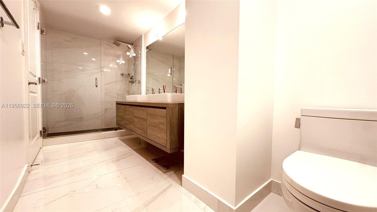 image 400 Sunny Isles36