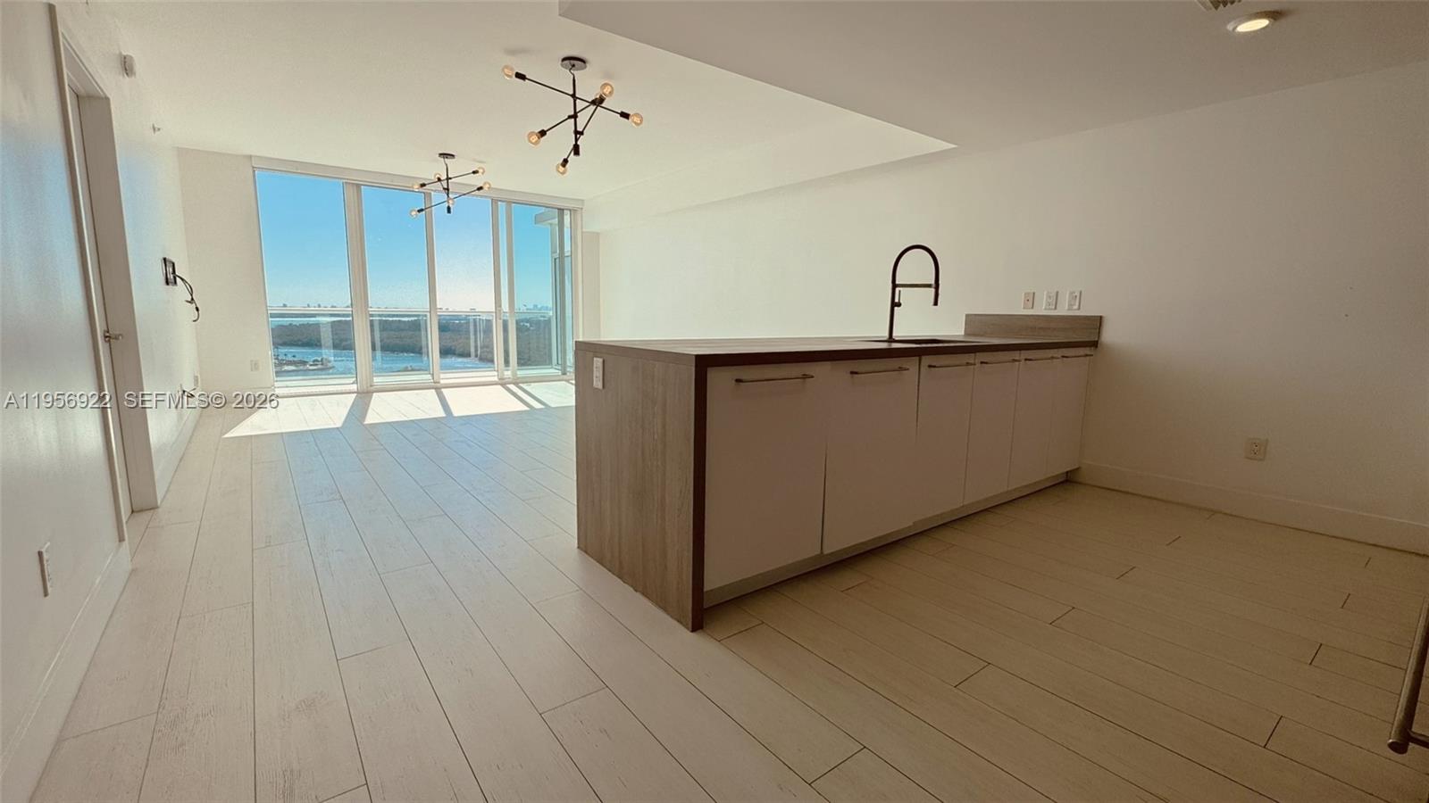 image 400 Sunny Isles5