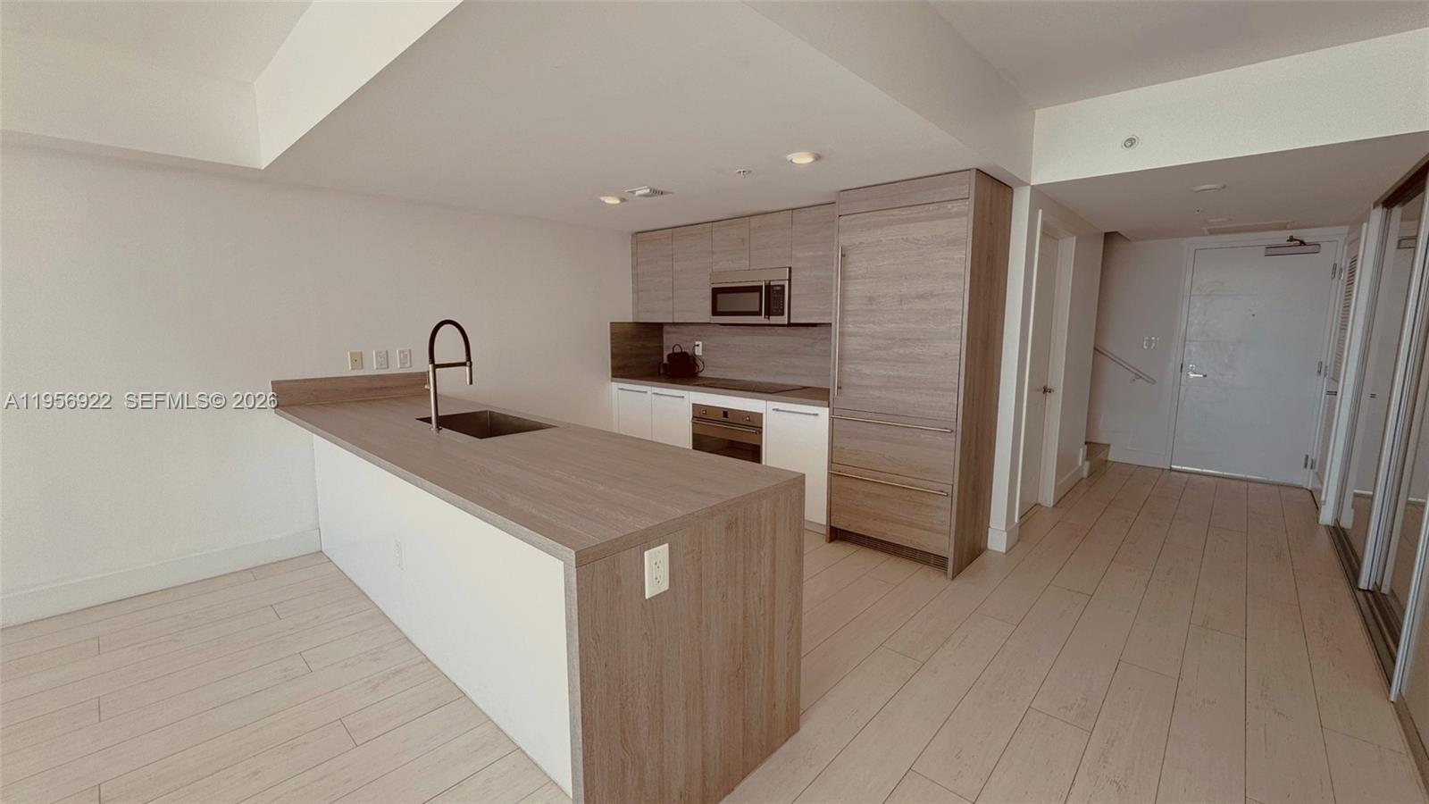 image 400 Sunny Isles7