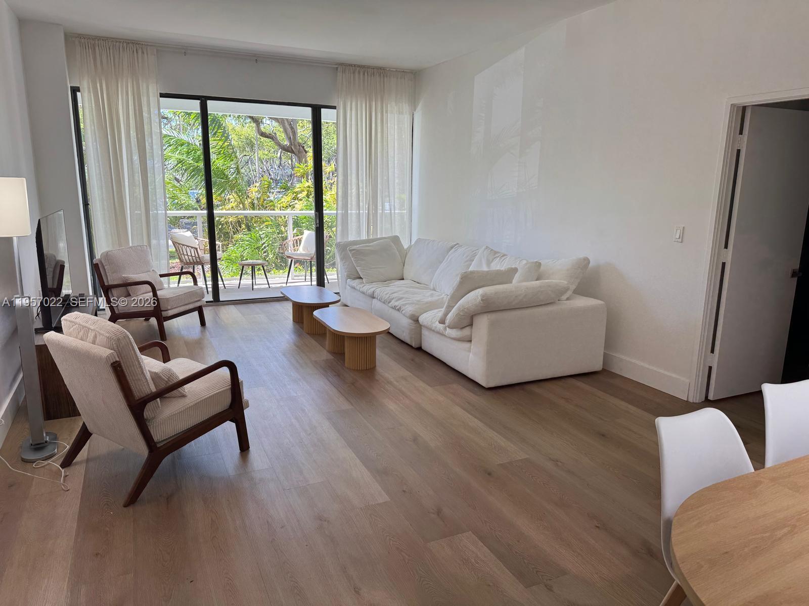 3731 N Country Clb Dr #126