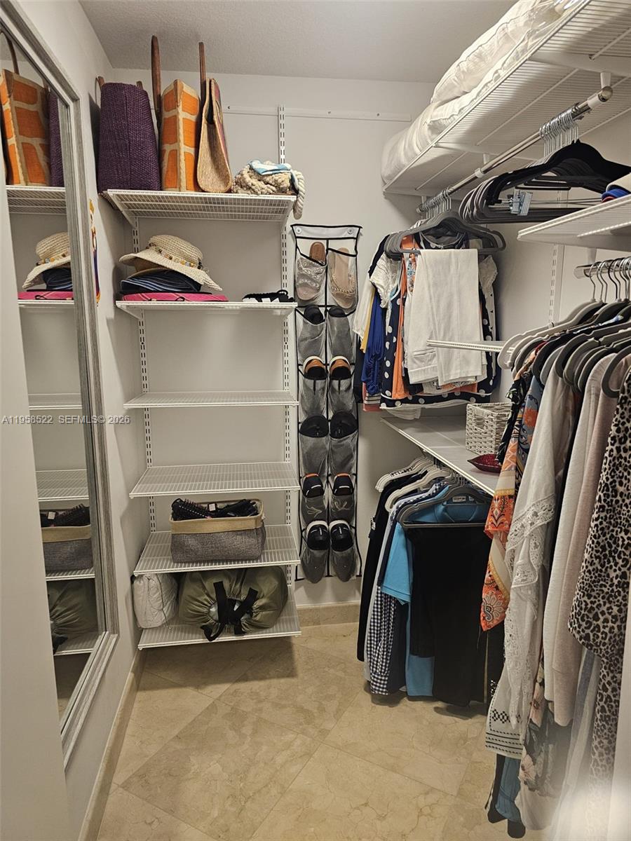 image Bel Aire on the Ocean24