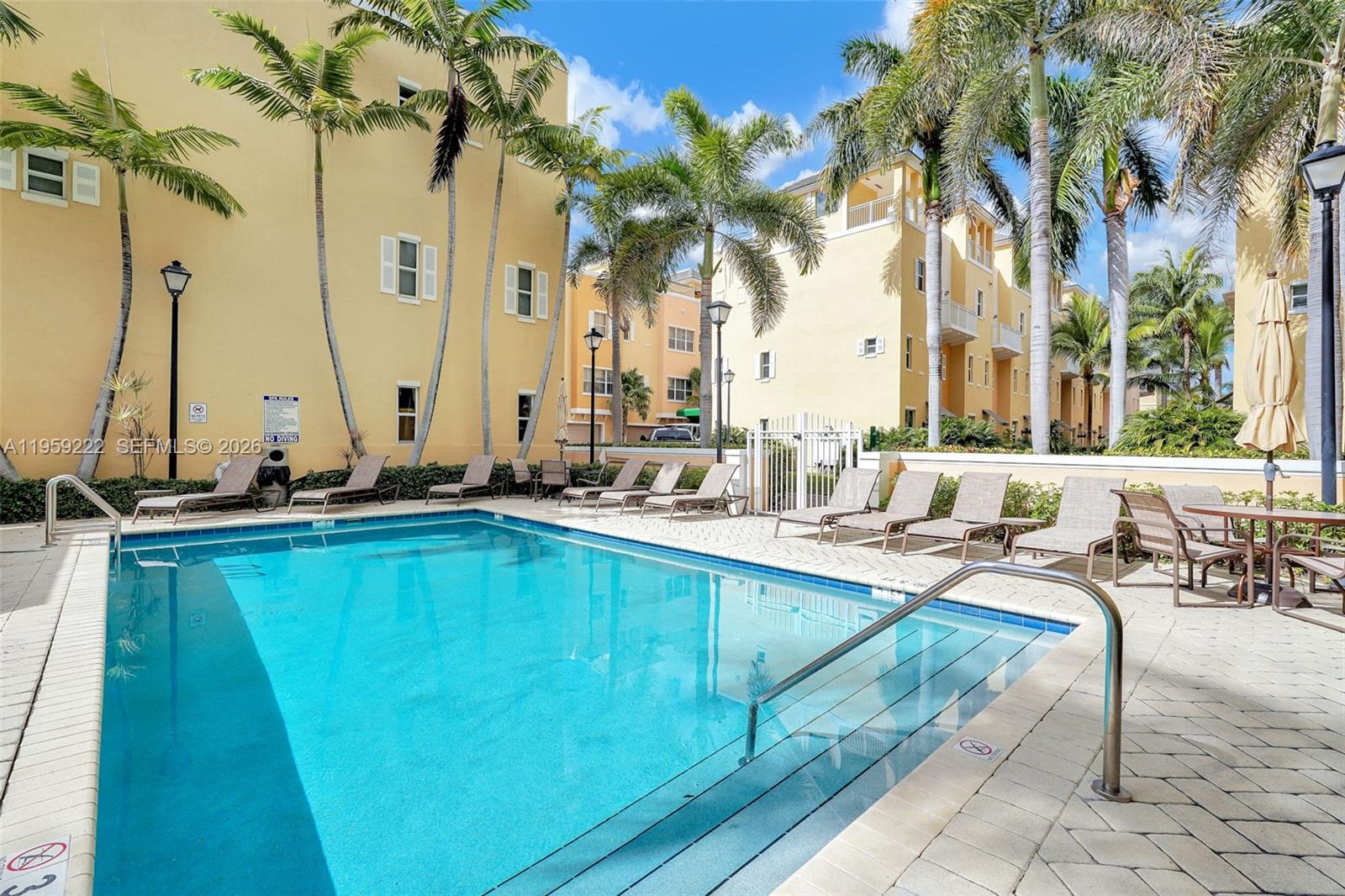 2318 Vintage Dr #2318 Lighthouse Point, FL 33064