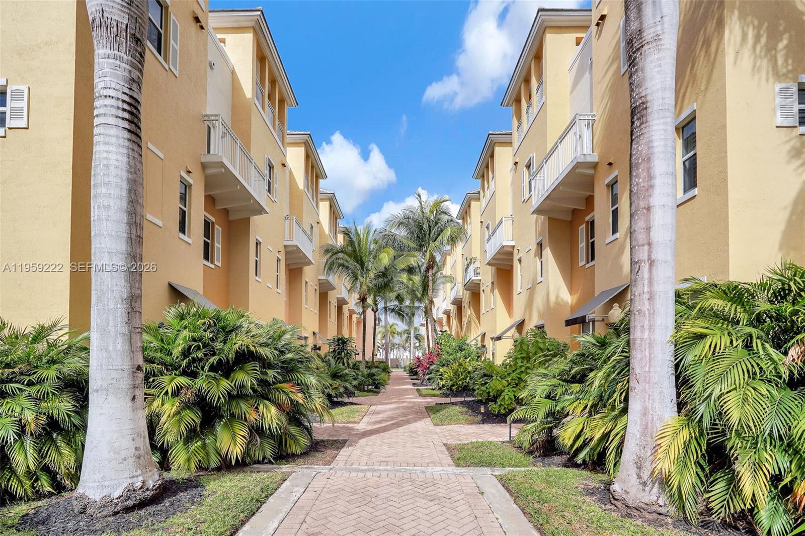 2318 Vintage Dr #2318 Lighthouse Point, FL 33064