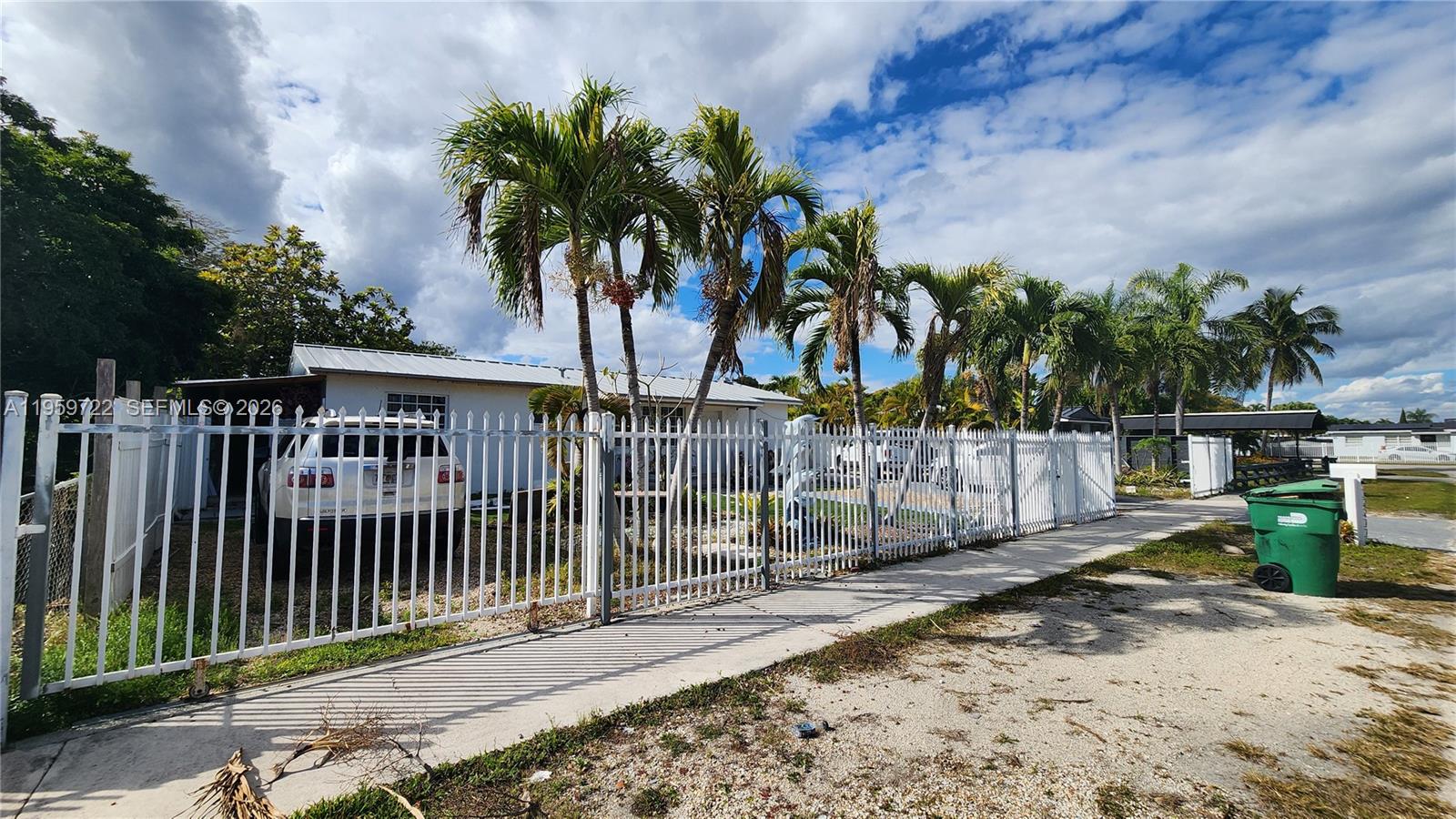 20022 SW 118th Ave Miami, FL 33177