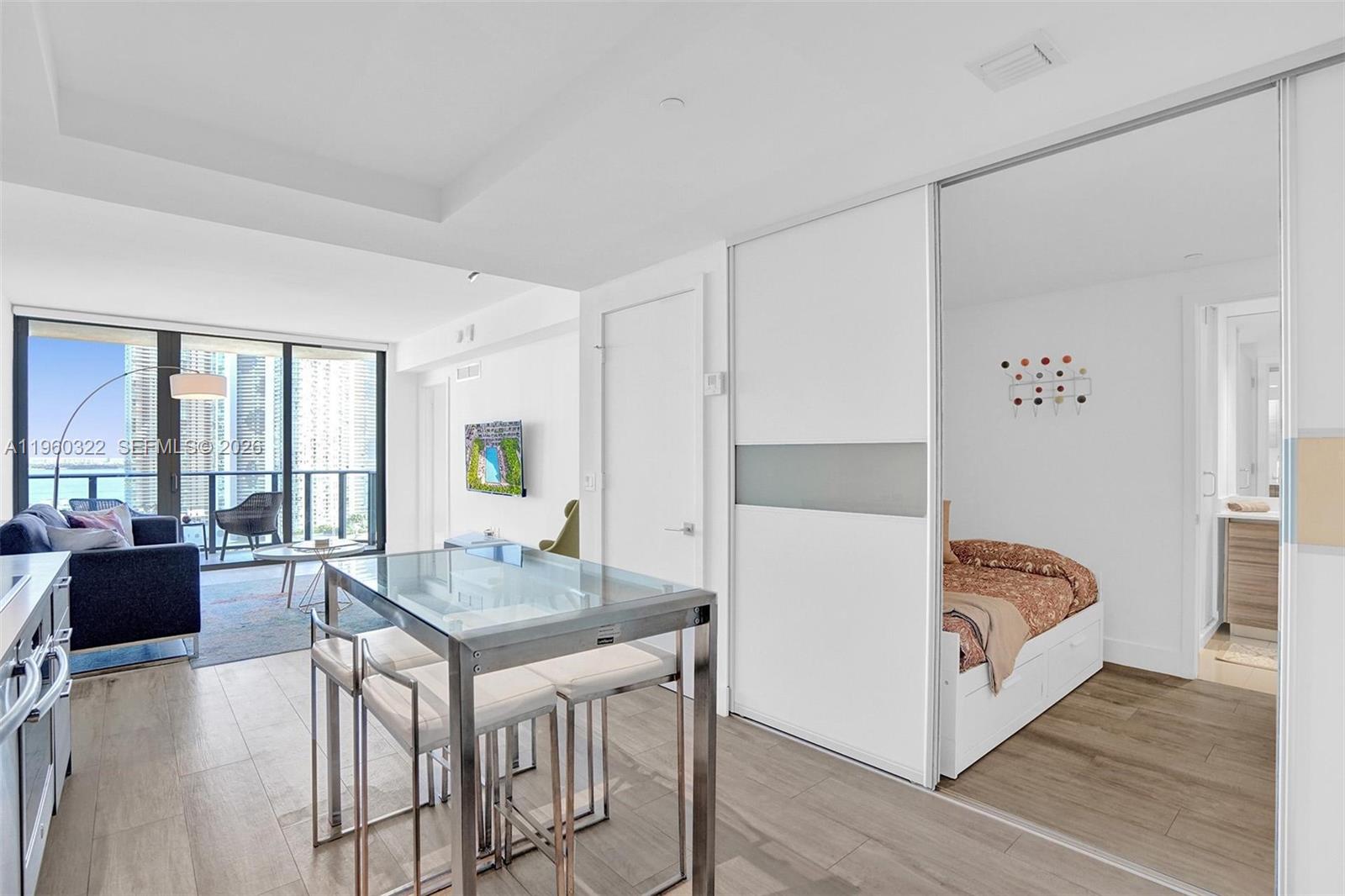 image Hyde Midtown18