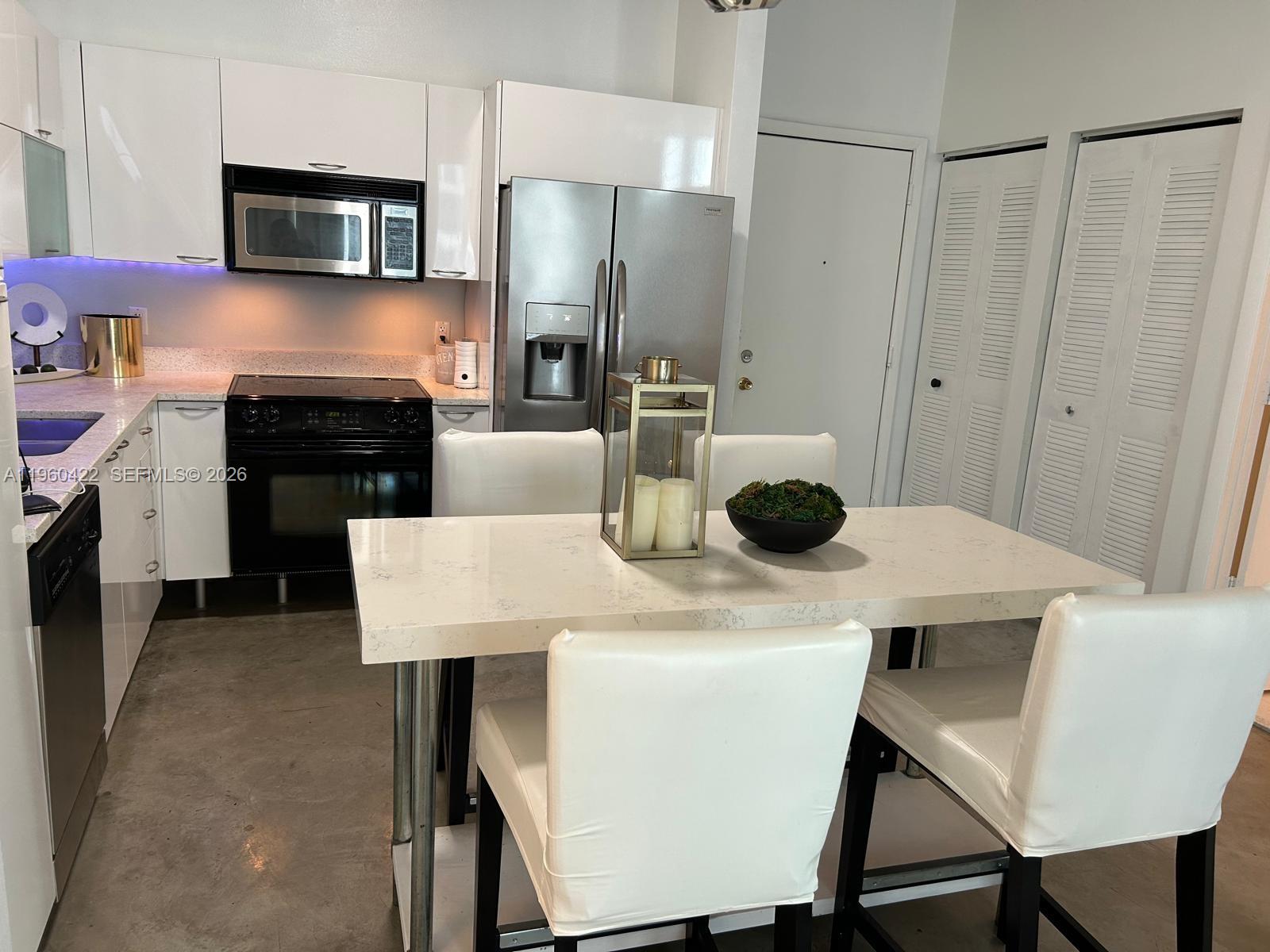 image Loft Downtown I3