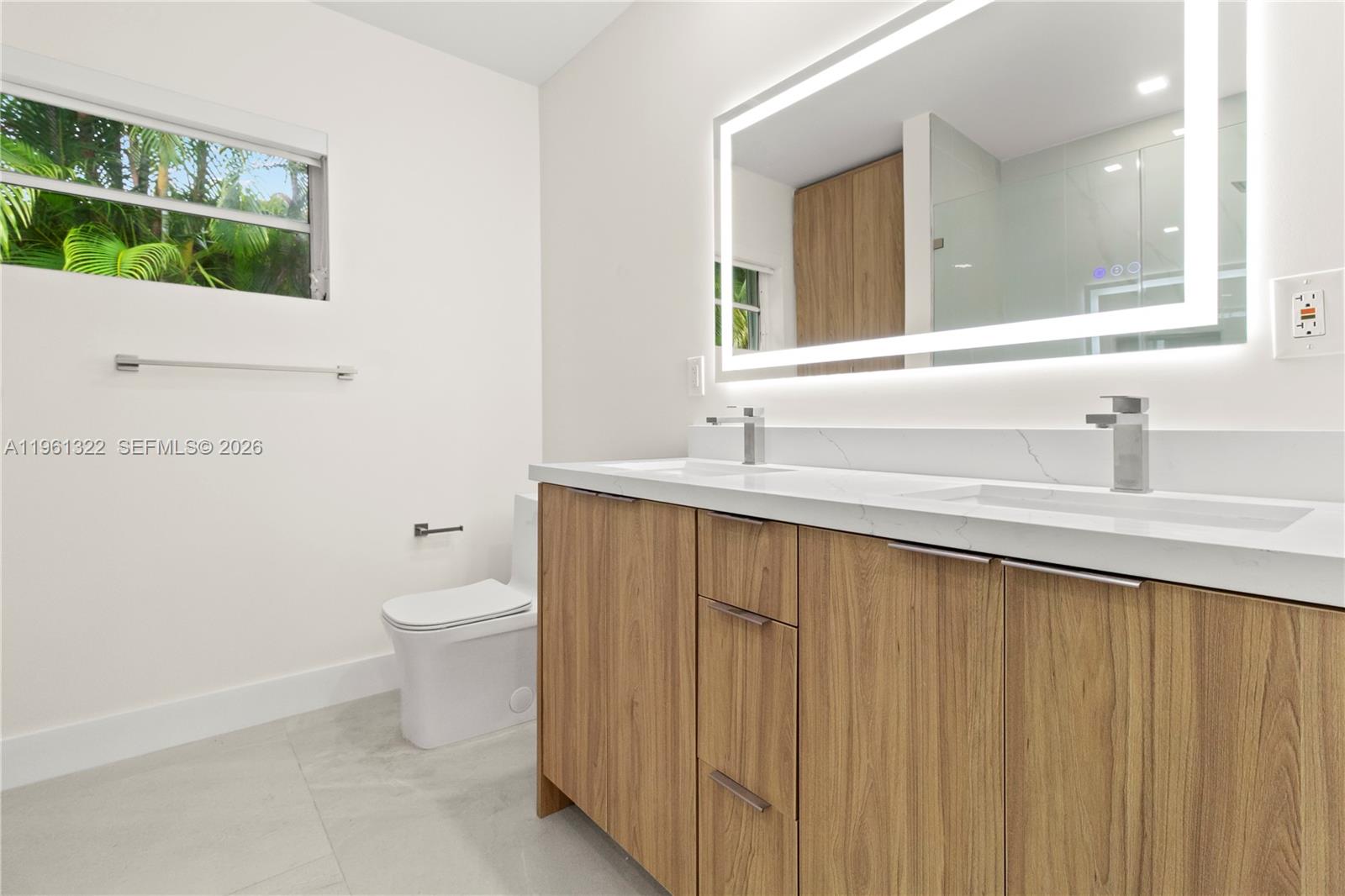 1261 98th St Bay Harbor Islands, FL 33154