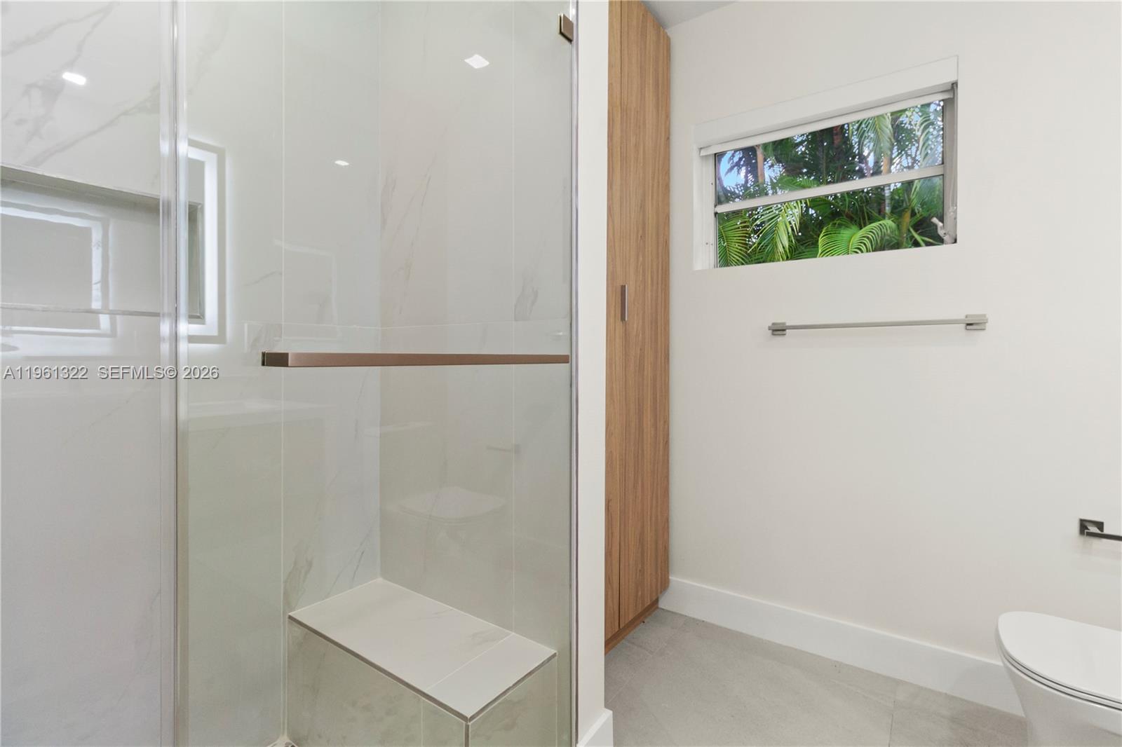 1261 98th St Bay Harbor Islands, FL 33154