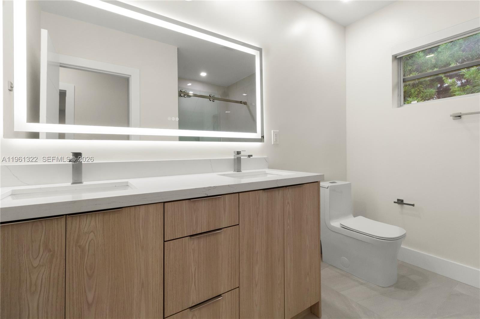 1261 98th St Bay Harbor Islands, FL 33154