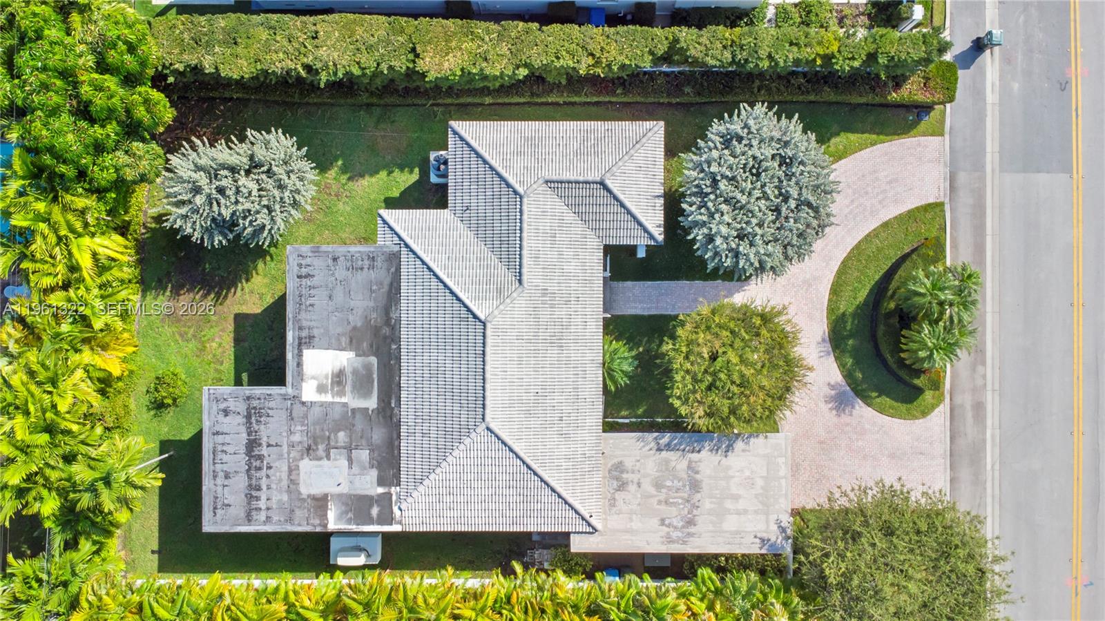 1261 98th St Bay Harbor Islands, FL 33154