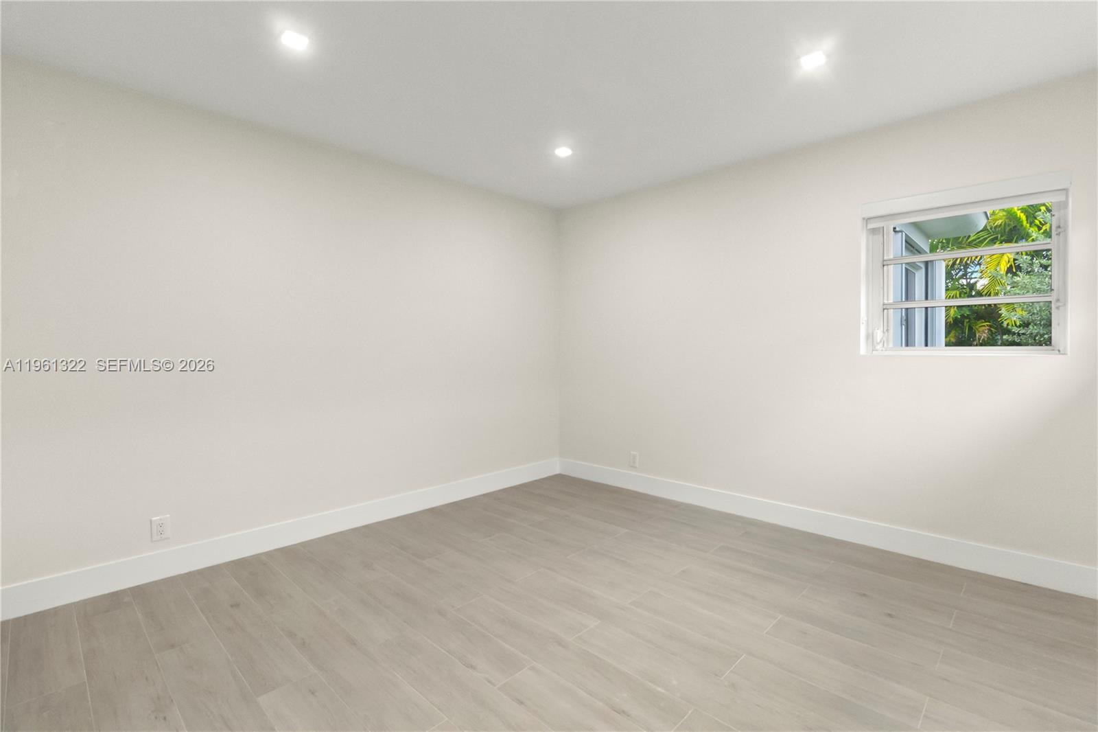 1261 98th St Bay Harbor Islands, FL 33154