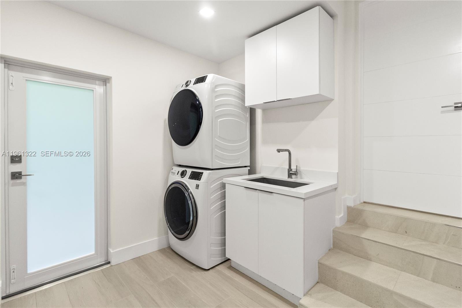 1261 98th St Bay Harbor Islands, FL 33154