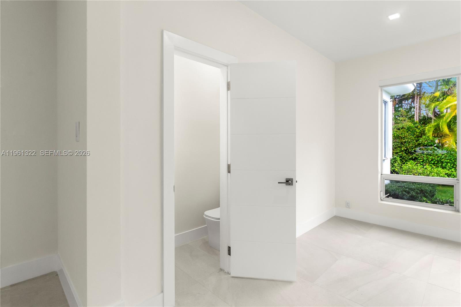 1261 98th St Bay Harbor Islands, FL 33154