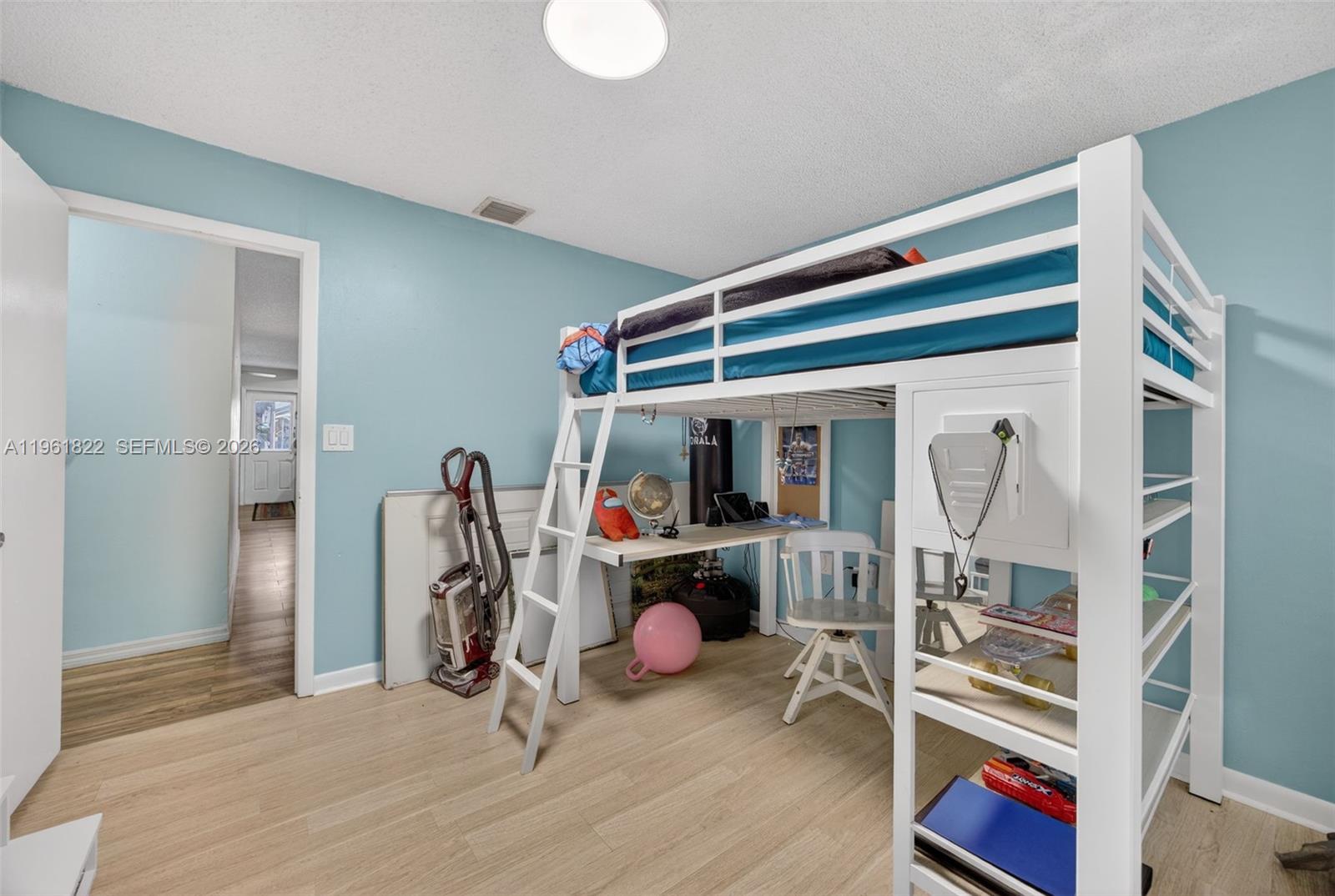 9401 SW 97th Ave Miami, FL 33176