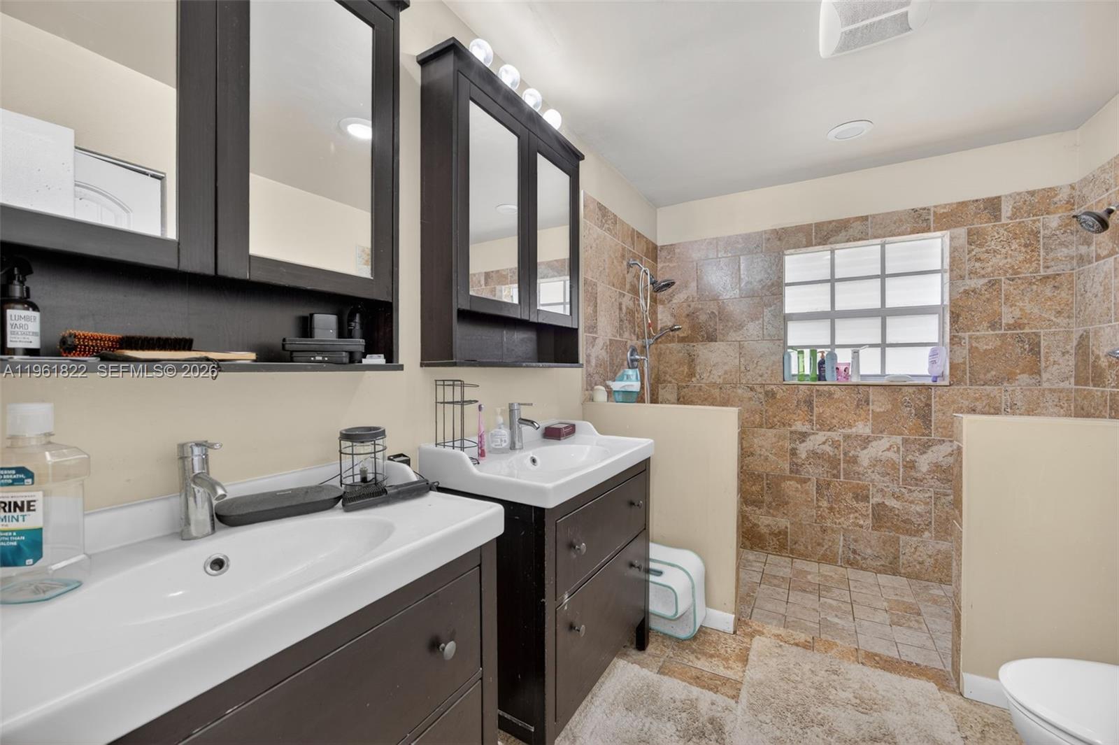 9401 SW 97th Ave Miami, FL 33176