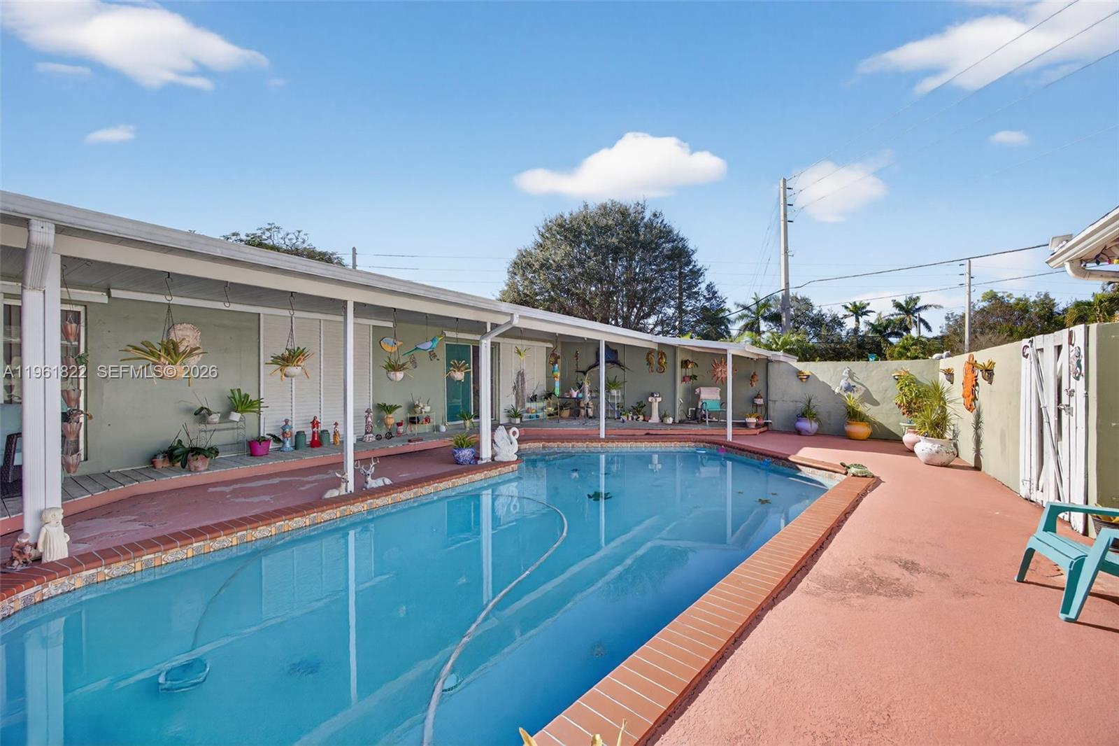 9401 SW 97th Ave Miami, FL 33176