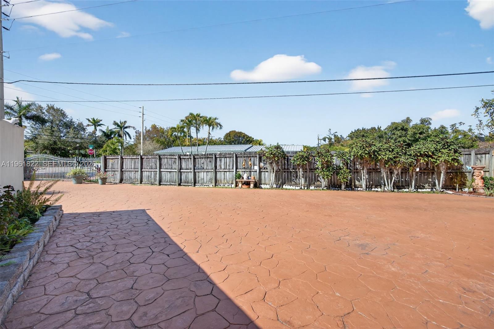 9401 SW 97th Ave Miami, FL 33176