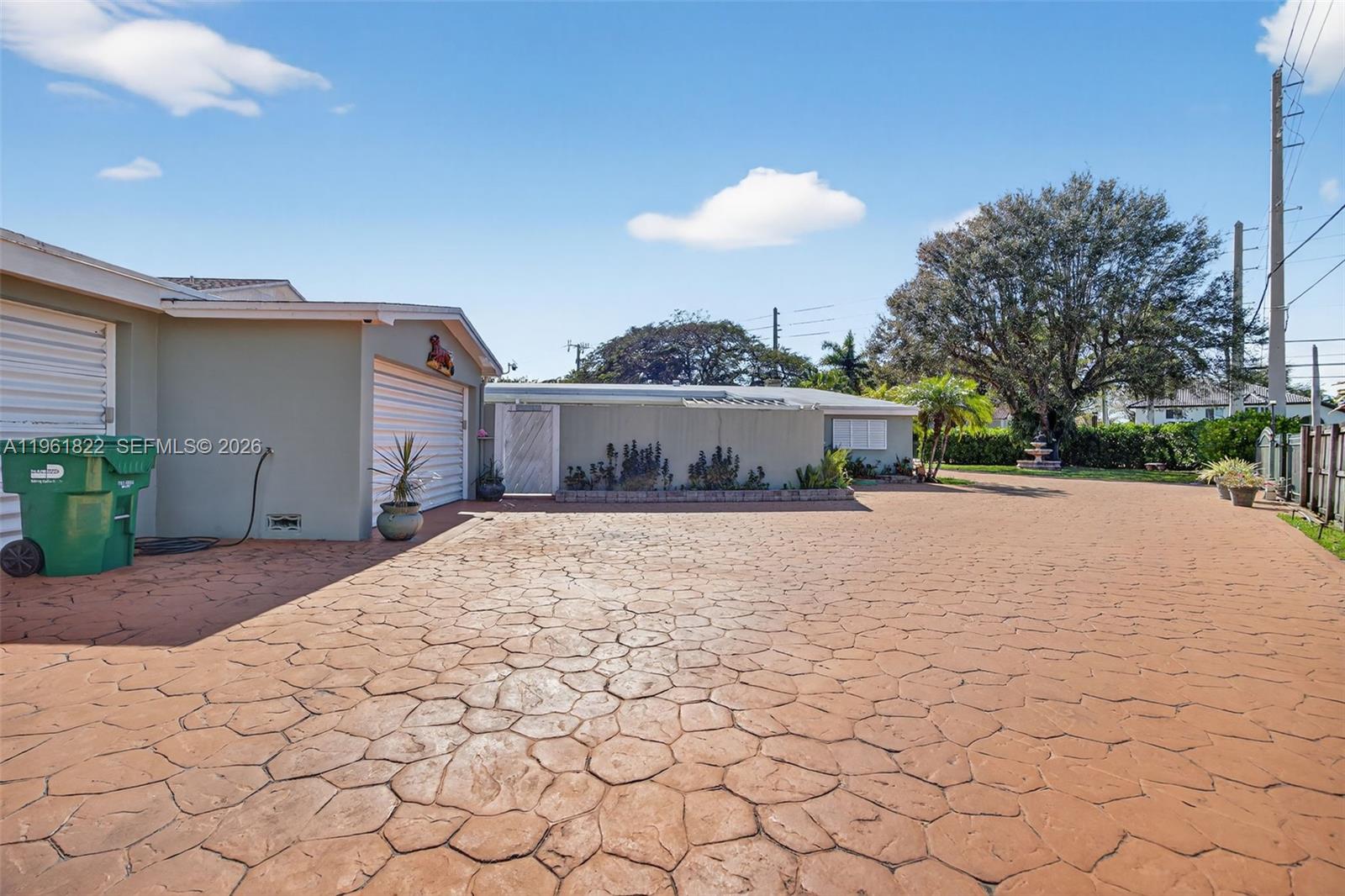 9401 SW 97th Ave Miami, FL 33176