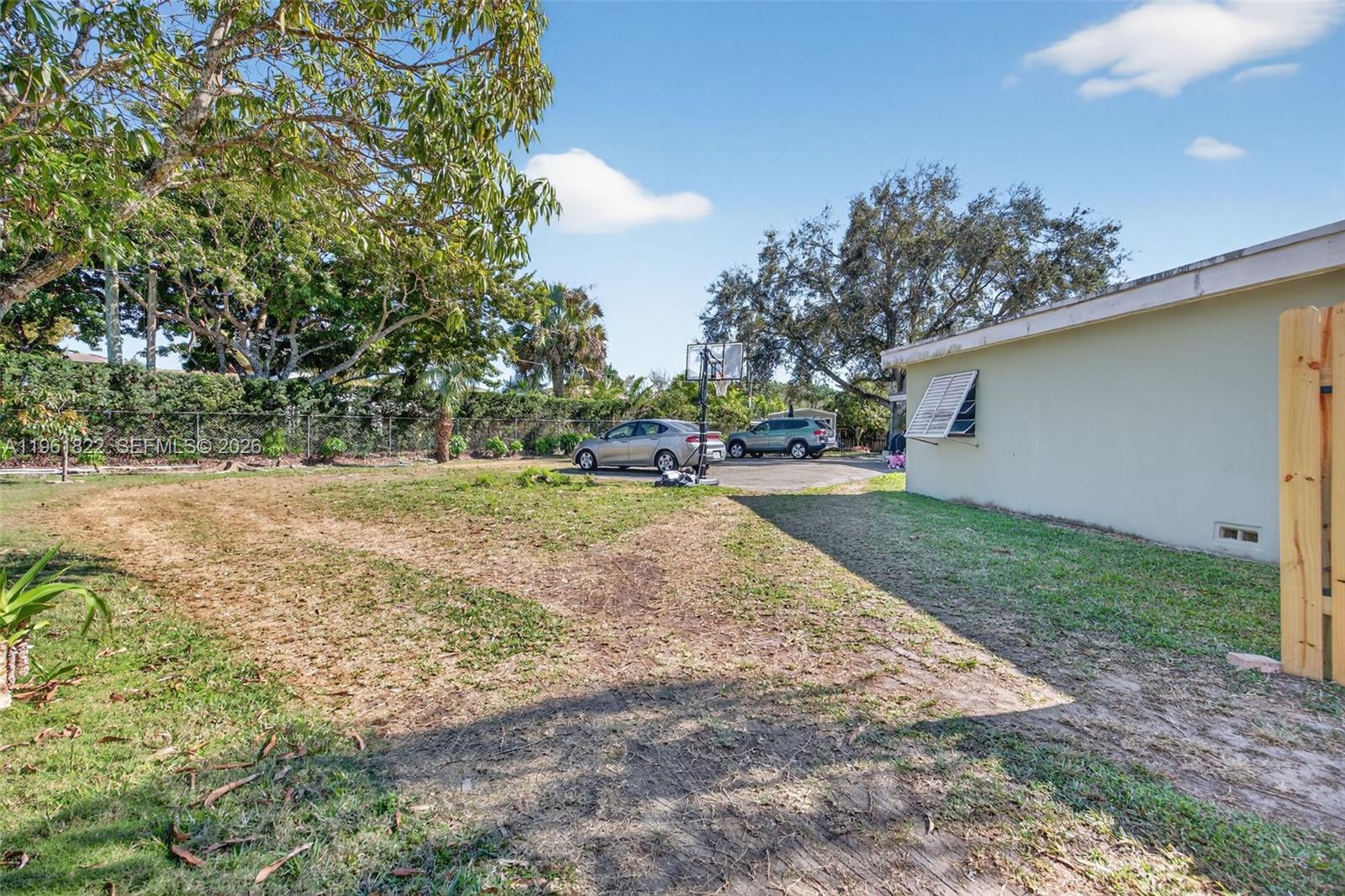 9401 SW 97th Ave Miami, FL 33176