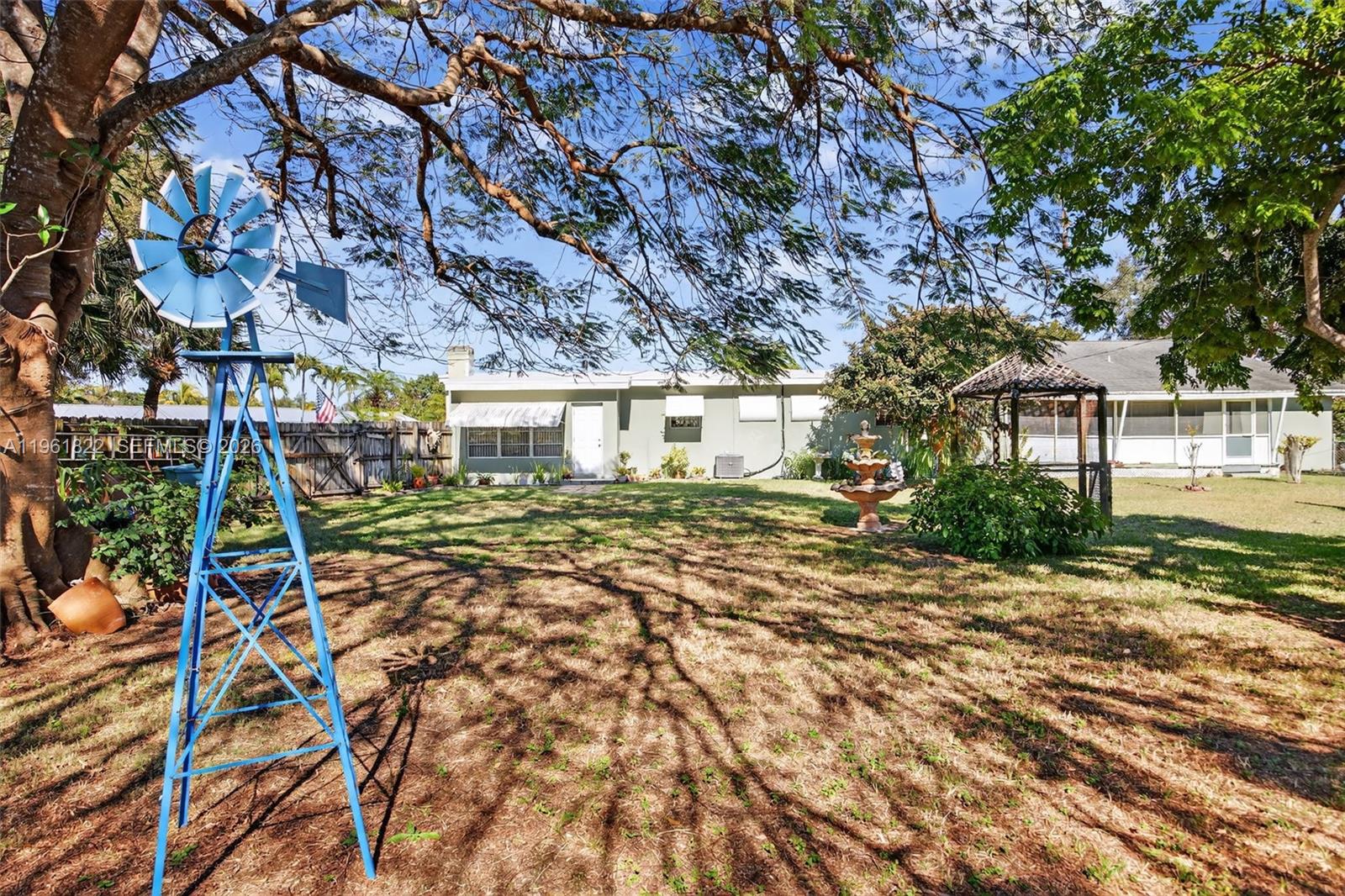 9401 SW 97th Ave Miami, FL 33176