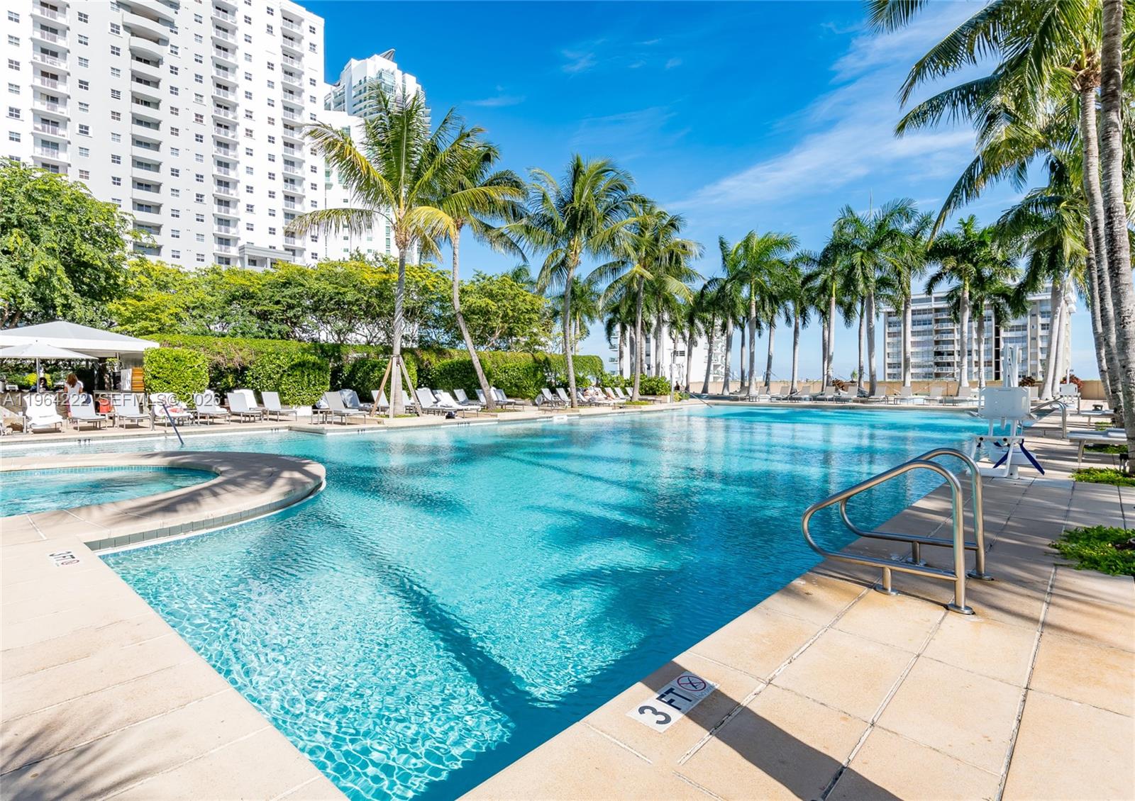 image Four Seasons Residences Miami20