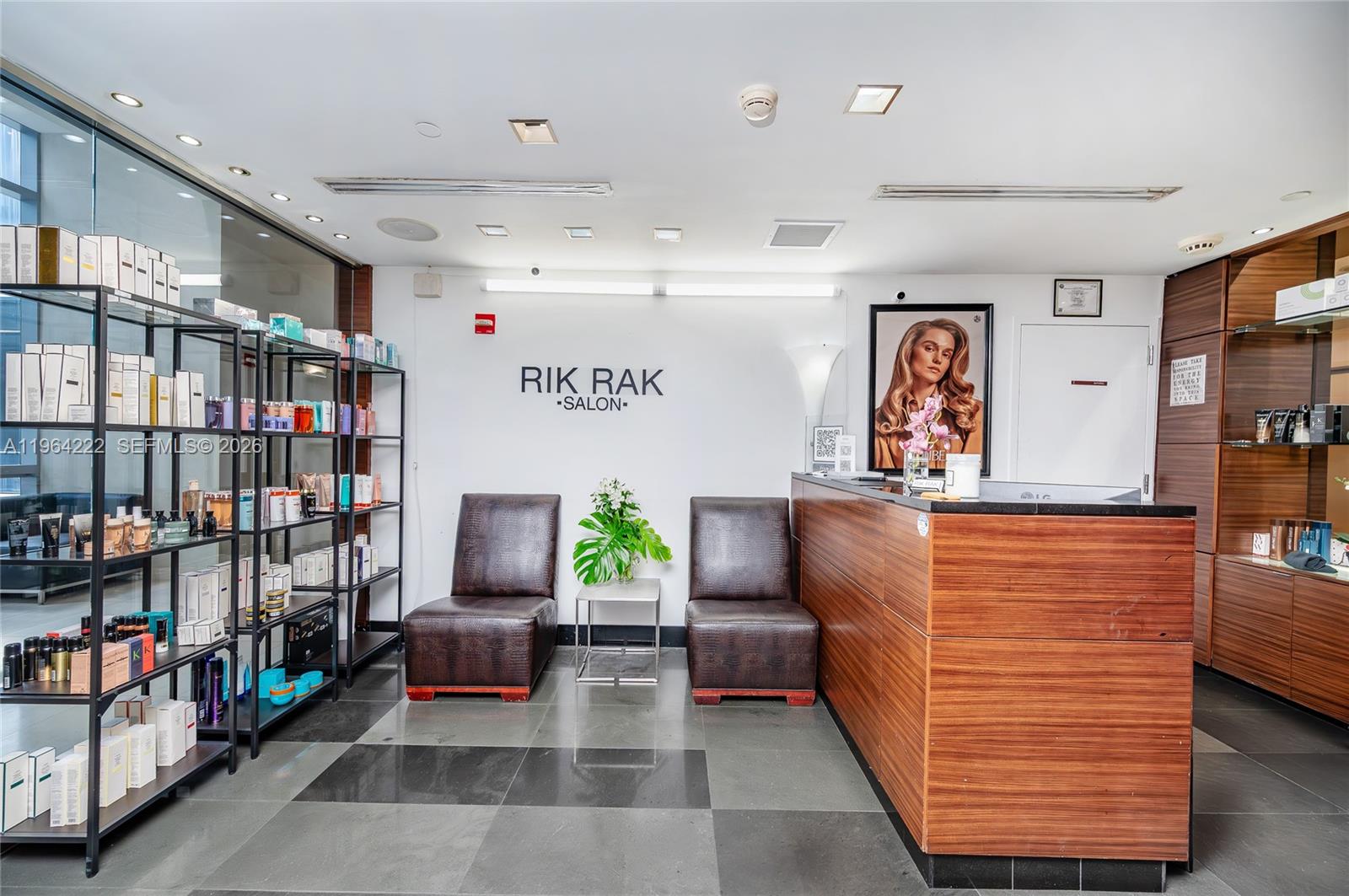 image Four Seasons Residences Miami37