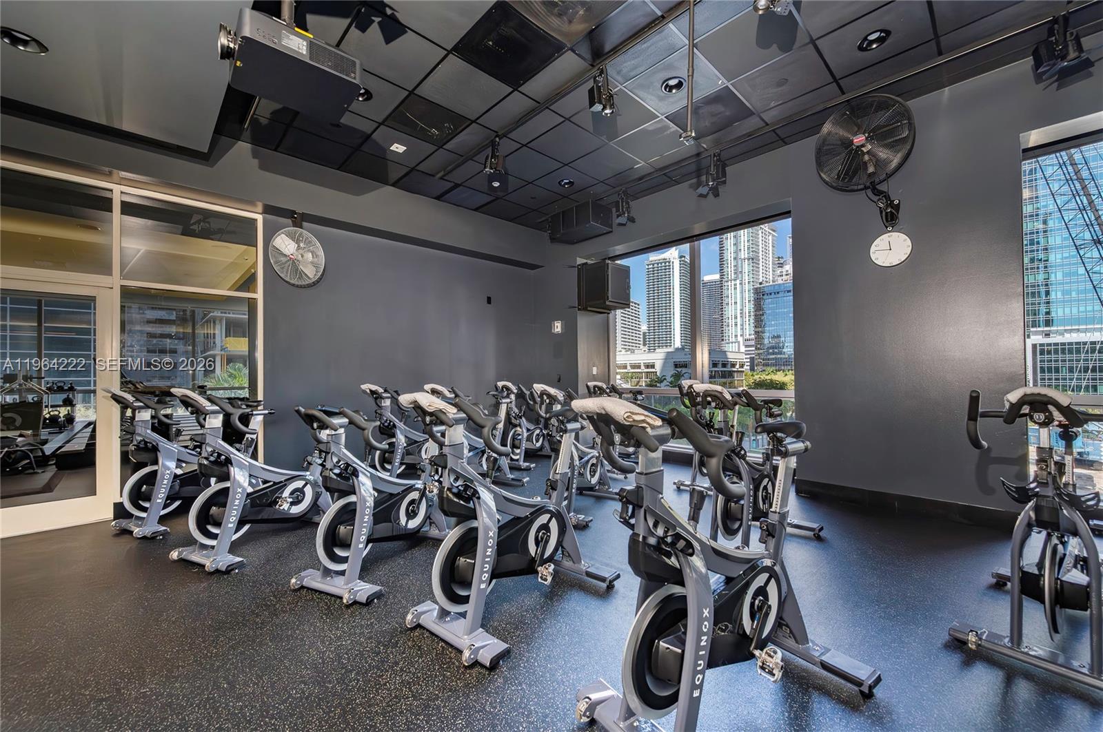 image Four Seasons Residences Miami43