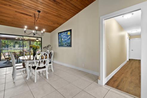 3761 Dellwood Blvd Loxahatchee, FL 33470