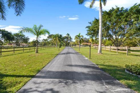 3761 Dellwood Blvd Loxahatchee, FL 33470