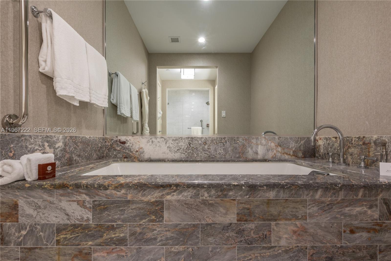 551 N Fort Lauderdale Bch Blvd #H1715 Fort Lauderdale, FL 33304