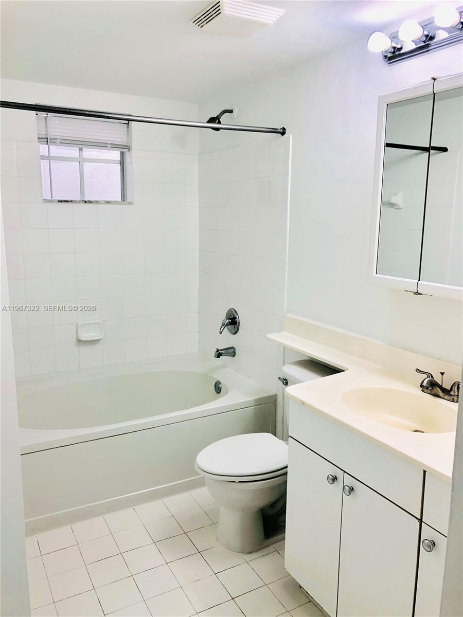 image Porto Bellagio Condo12