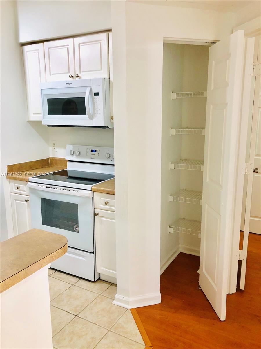 image Porto Bellagio Condo4