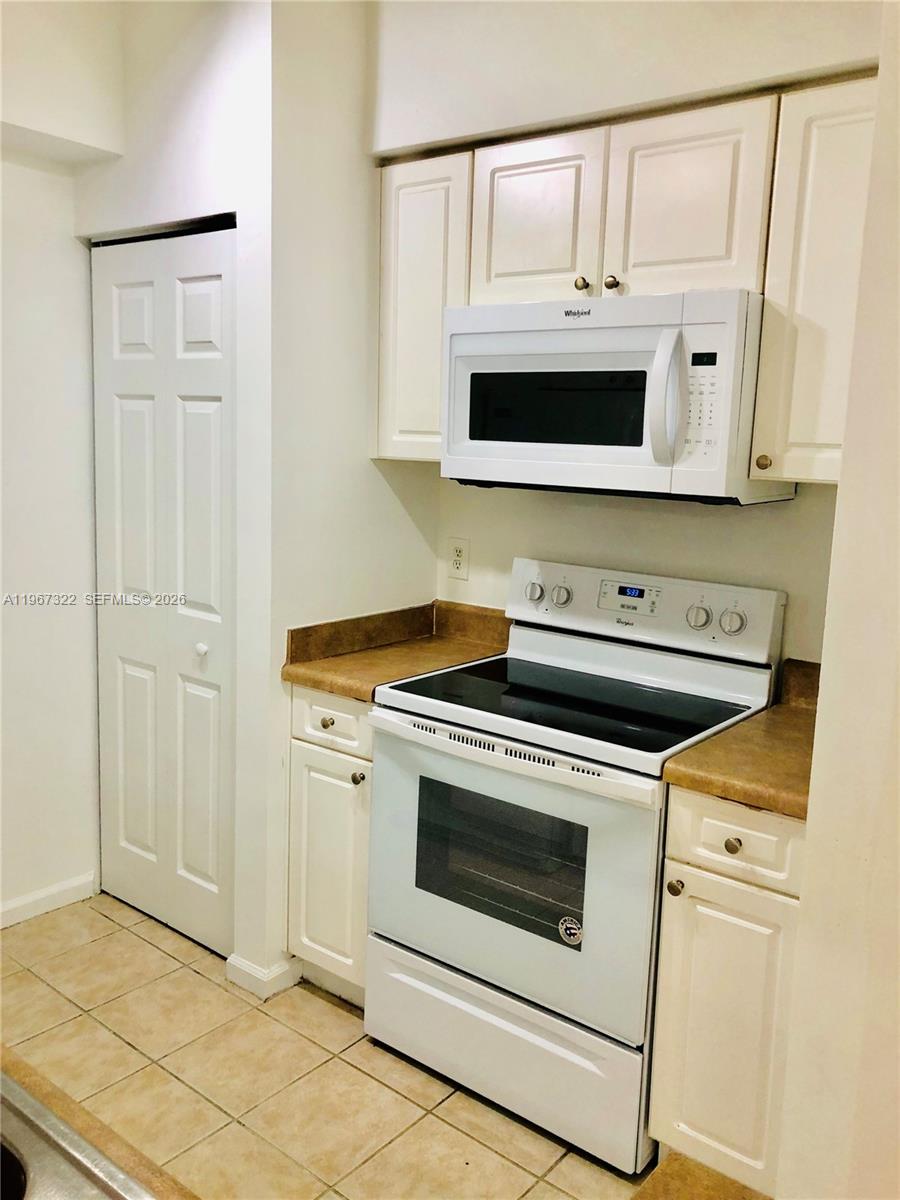 image Porto Bellagio Condo6