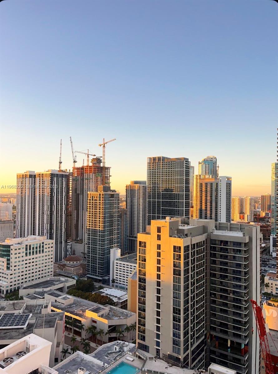 253 NE 2nd St #3903 Miami, FL 33132