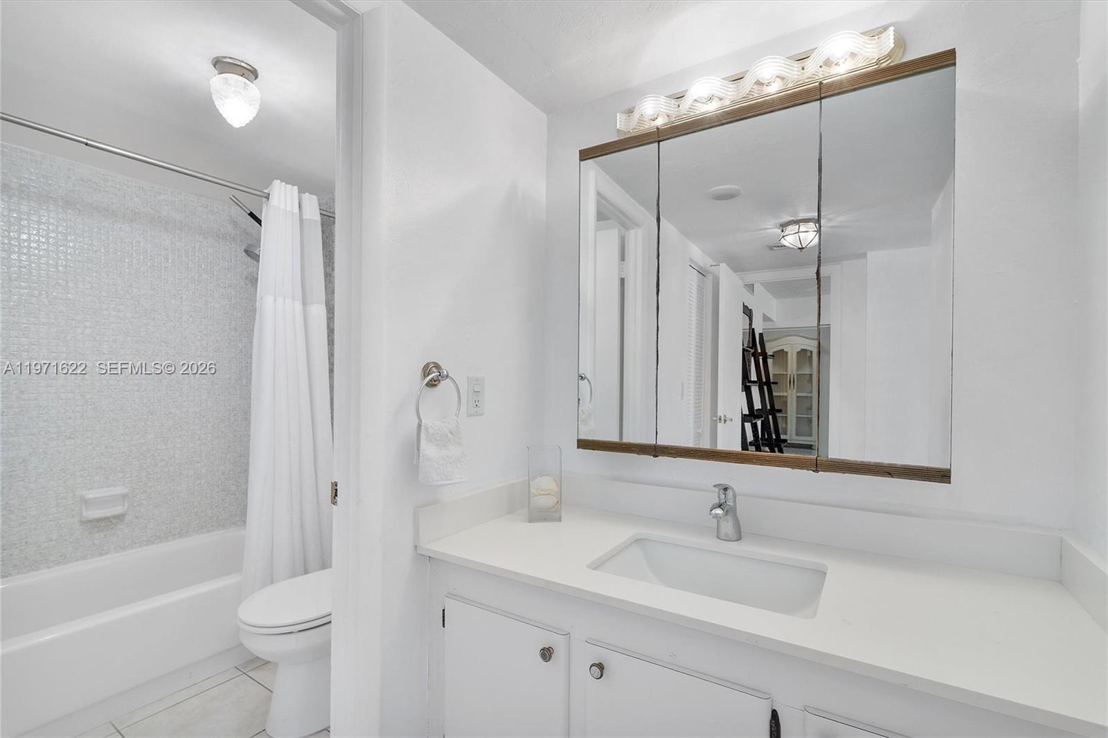 9273 Collins Ave #901 Surfside, FL 33154