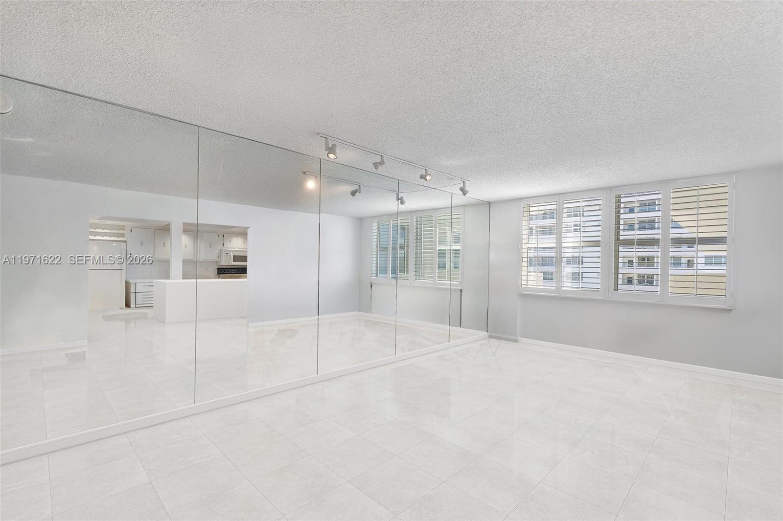 9273 Collins Ave #901 Surfside, FL 33154