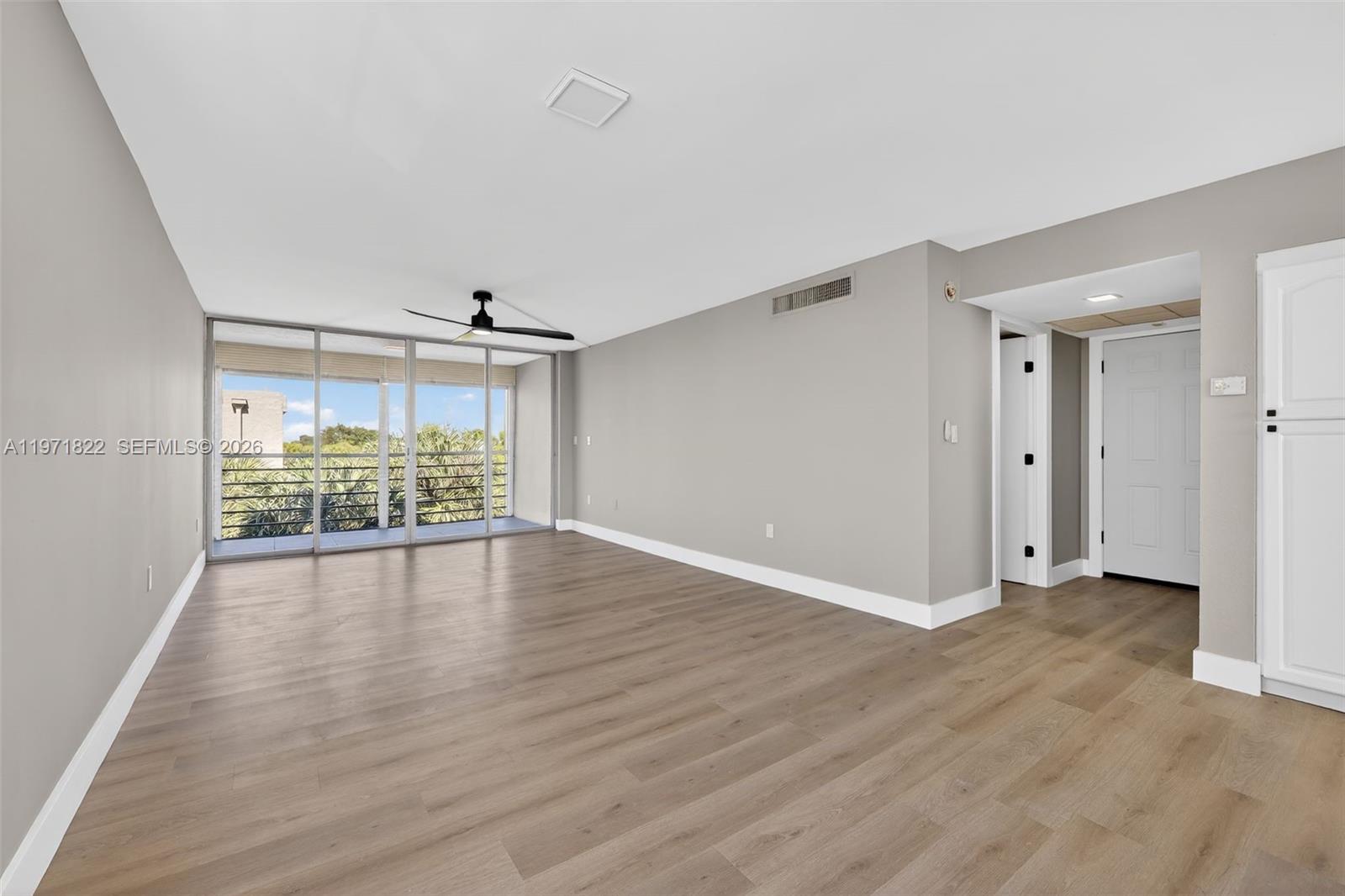 9420 Tangerine Pl #407 Davie, FL 33324