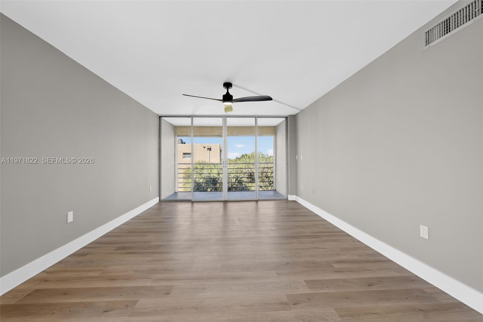 9420 Tangerine Pl #407 Davie, FL 33324