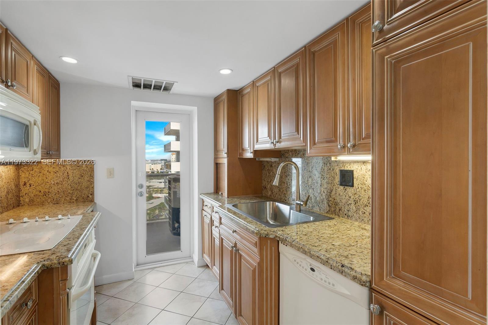2701 N Ocean Blvd #14B Fort Lauderdale, FL 33308