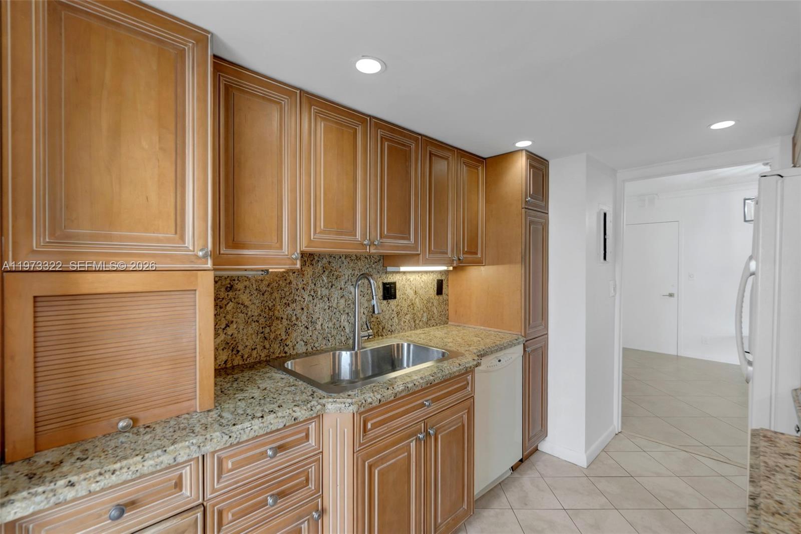 2701 N Ocean Blvd #14B Fort Lauderdale, FL 33308