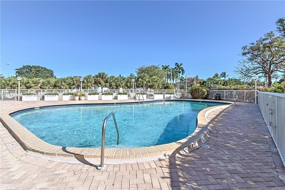 2701 N Ocean Blvd #14B Fort Lauderdale, FL 33308