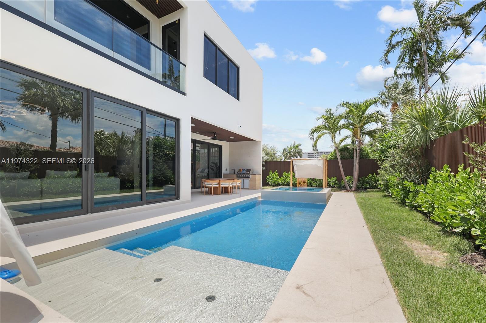 255 Capri Ave Lauderdale By The Sea, FL 33308