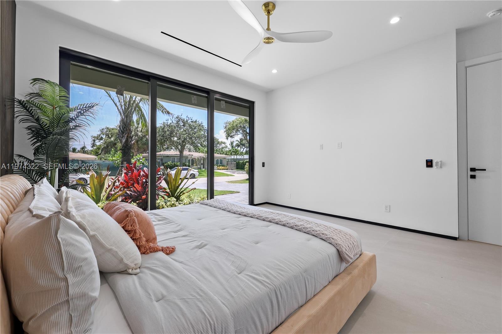 255 Capri Ave Lauderdale By The Sea, FL 33308