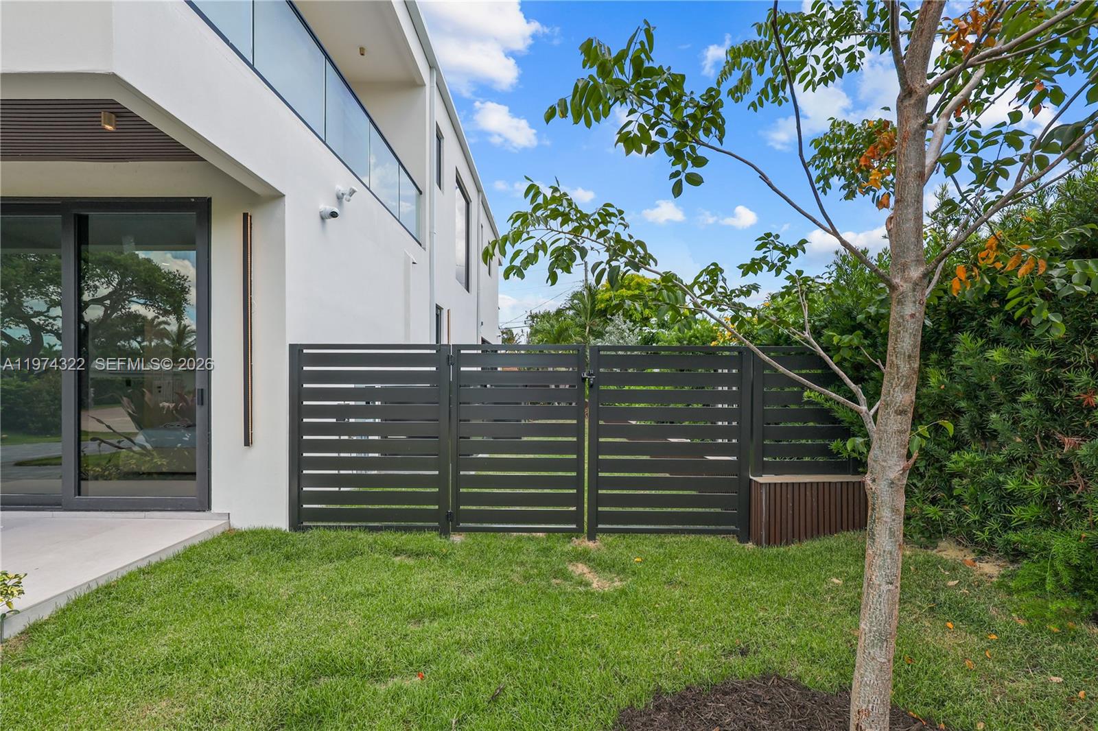 255 Capri Ave Lauderdale By The Sea, FL 33308